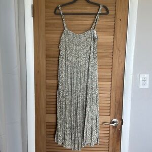 CJLA super flowy Caitlyn dress size L